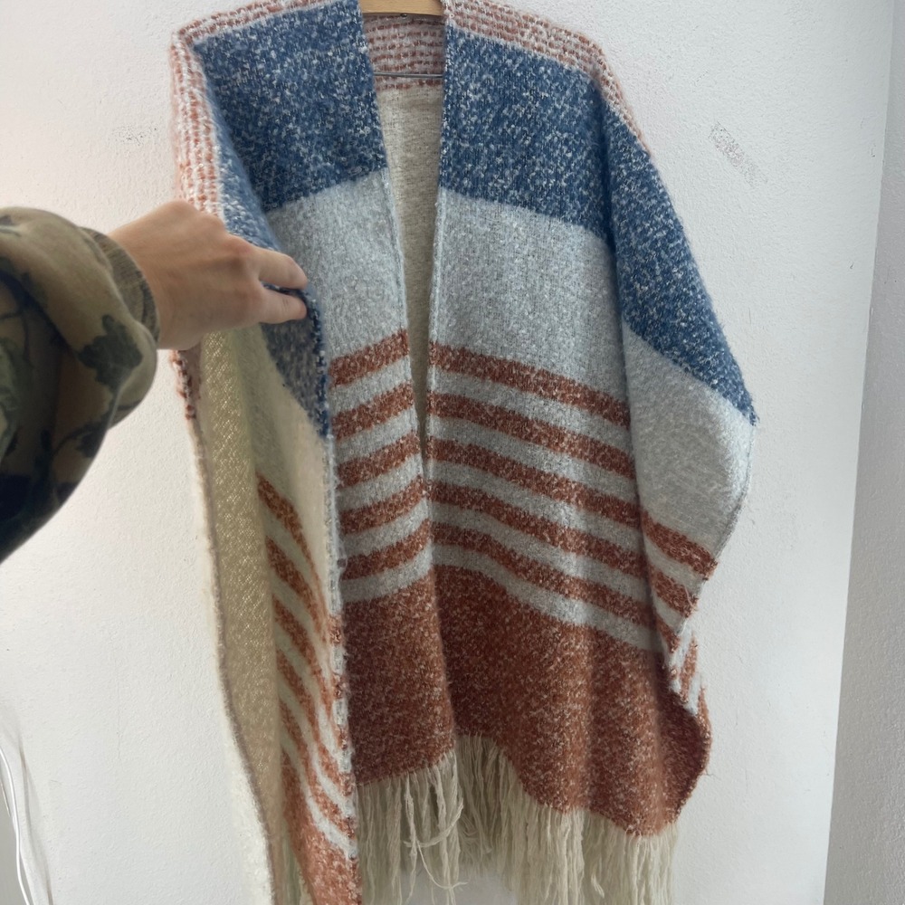 IDYLLWIND Striped Blanket Poncho Cape Fringe Open Front Boho Fuzzy Soft Warm - Picture 8 of 12